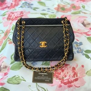 Chanel Vintage Lambskin Flap Bag : Midnight Blue